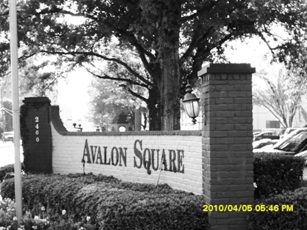 Avalon Square Apartments Entrance
